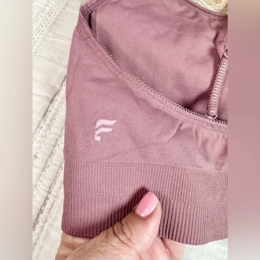 Fabletics Sports Bra in Dusty Pink Size XS - Picture 3 of 5